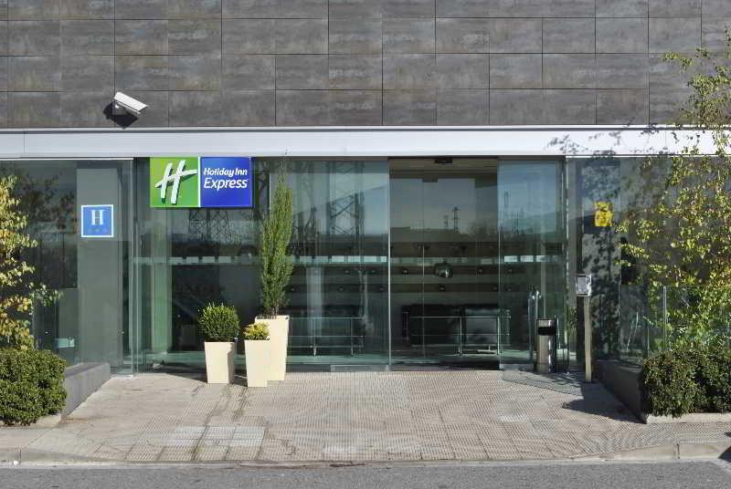 Holiday Inn Express Pamplona Mutilva Baja Exterior foto